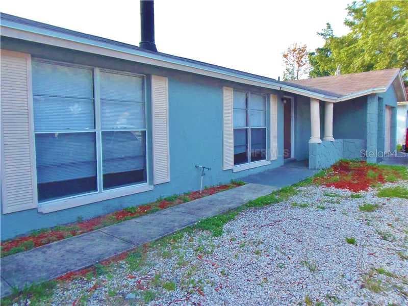 10101 HUNTERS POINT COURT TAMPA, FL 33615