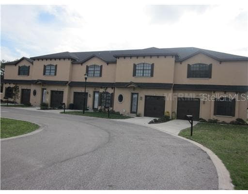 10285 VILLA PALAZZO COURT TAMPA, FL 33615