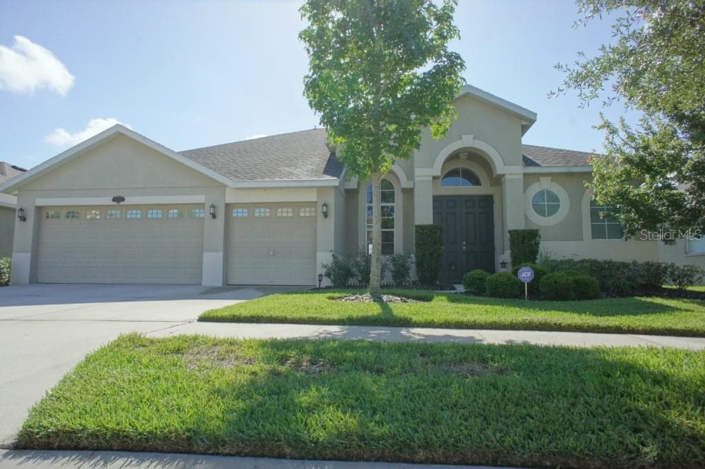 10807 BREAKING ROCKS DRIVE TAMPA, FL 33647