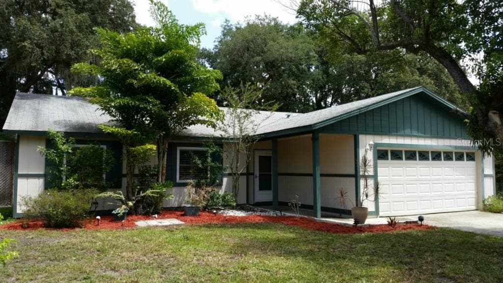 107 MEADOWCROSS DRIVE SAFETY HARBOR, FL 34695