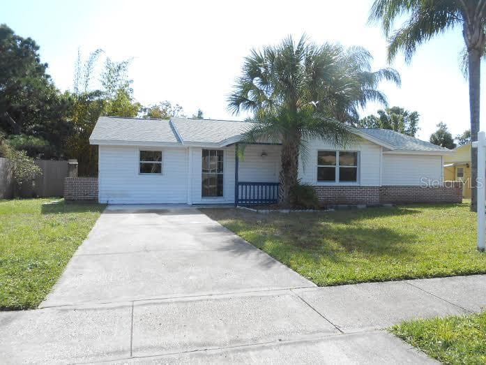 1407 CASTLEWORKS LANE TARPON SPRINGS, FL 34689