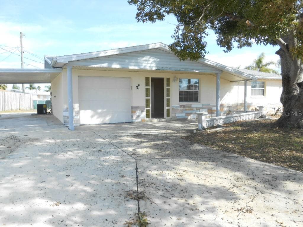 4005 CHESSWOOD DRIVE HOLIDAY, FL 34691