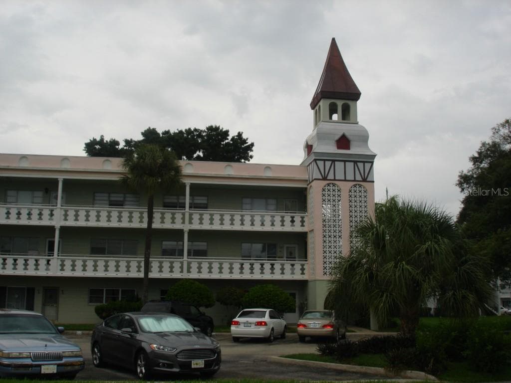 2400 COLUMBIA DRIVE UNIT 10 CLEARWATER, FL 33763
