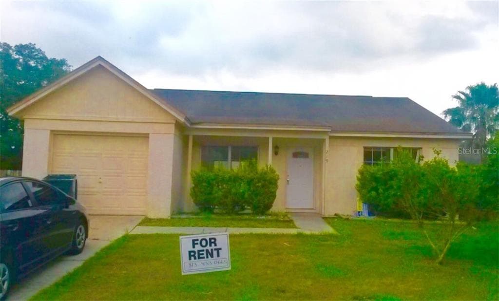 219 REGAL PARK DRIVE VALRICO, FL 33594