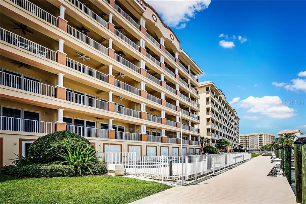 17717 GULF BOULEVARD UNIT 202 REDINGTON SHORES, FL 33708