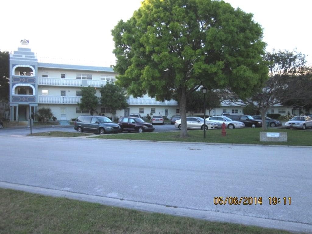 2292 COSTA RICAN DRIVE UNIT 24 CLEARWATER, FL 33763