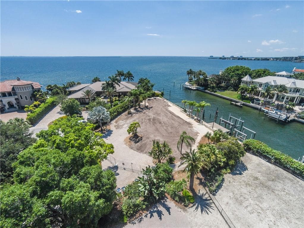 4935 LYFORD CAY ROAD
