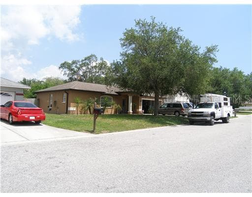 3711 31ST STREET E BRADENTON, FL 34208