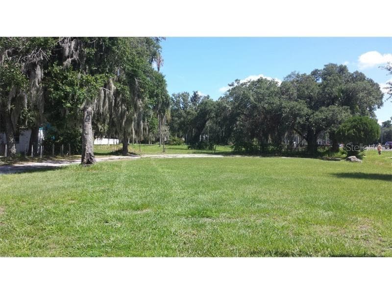 10715 US HIGHWAY 301 S RIVERVIEW, FL 33578