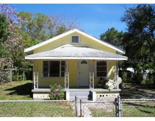 3916 CURTIS AVENUE E Tampa, FL 33603