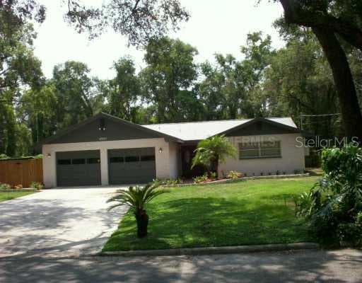 6925 GREENHILL PLACE TAMPA, FL 33617