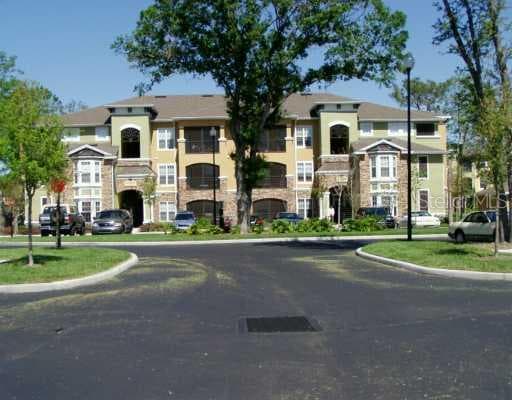 10019 COURTNEY PALMS BOULEVARD UNIT 2-204