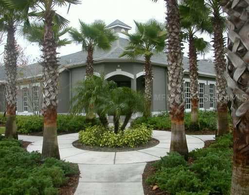 3790 THORNBURY COURT UNIT 104 PALM HARBOR, FL 34685