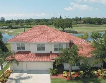 332 NE BELLEAIR DRIVE ST PETERSBURG, FL 33704