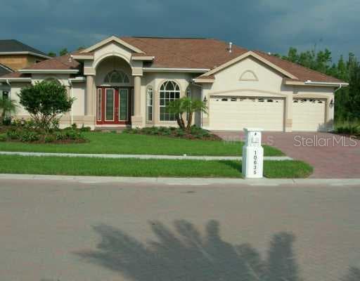 10635 COREY LAKE DRIVE TAMPA, FL 33647