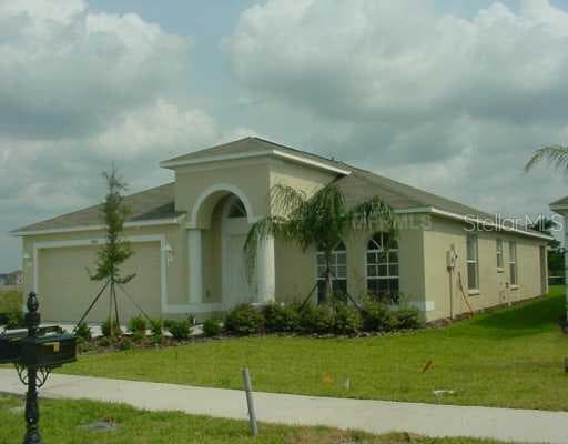 2401 ROANOKE SPRINGS DRIVE RUSKIN, FL 33570