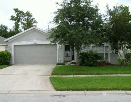 5704 HAWKLAKE ROAD LITHIA, FL 33547
