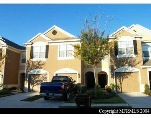 26635 CASTLEVIEW WAY WESLEY CHAPEL, FL 33543