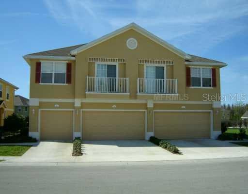 5213 BLUE ROAN WAY WESLEY CHAPEL, FL 33543