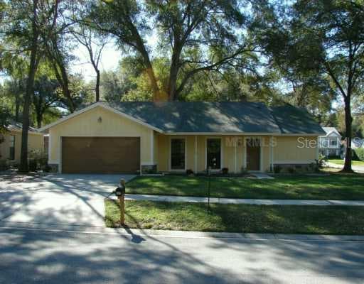 809 SMITH BAY DRIVE BRANDON, FL 33510