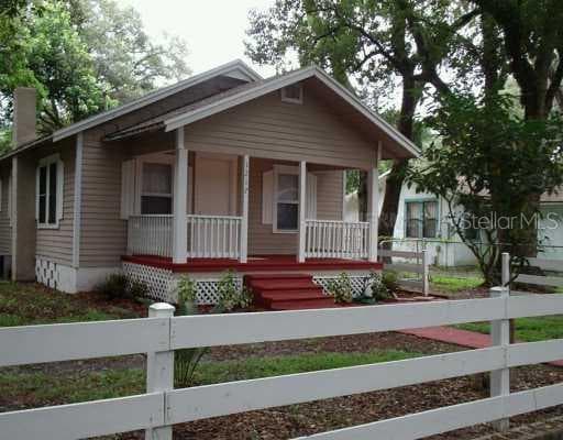 1217 E CAYUGA STREET TAMPA, FL 33603