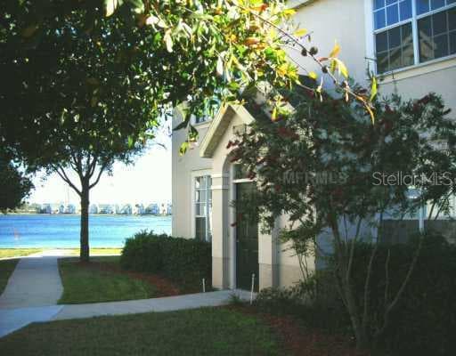 9264 LAKE CHASE ISLAND WAY UNIT 9264 TAMPA, FL 33626