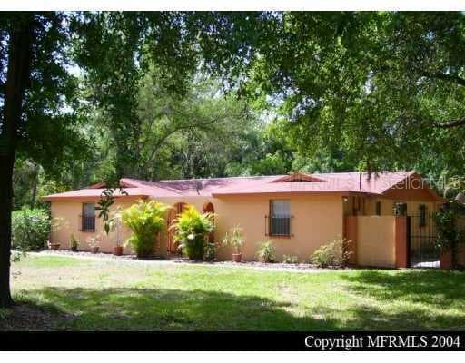 8307 W FOREST CREEK TAMPA, FL 33615