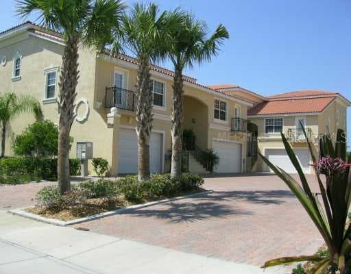 110 RICARDO WAY WAY UNIT 7 ST. PETERSBURG, FL 33704