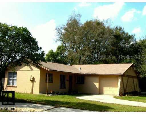 9012 HICKORY CREEK Tampa, FL 33615