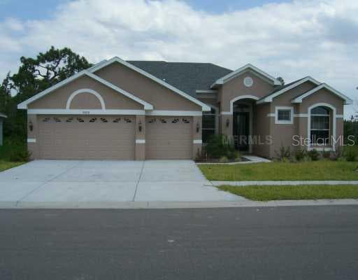 30018 FIVE FARMS AVENUE WESLEY CHAPEL, FL 33543