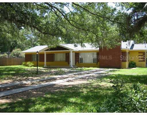 15024 LAKE MAGDALENE TAMPA, FL 33618