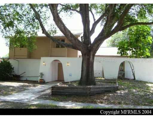 4402 LARKFIELD LANE TAMPA, FL 33624