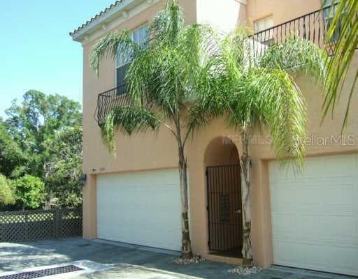 2909 HANSEN MANOR LANE TAMPA, FL 33611