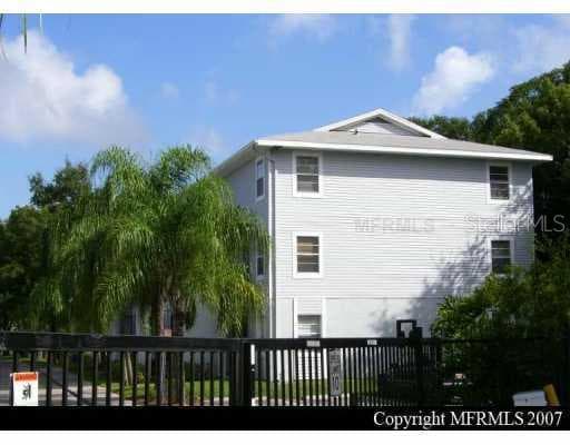 7224 E BANK DRIVE TAMPA, FL 33617