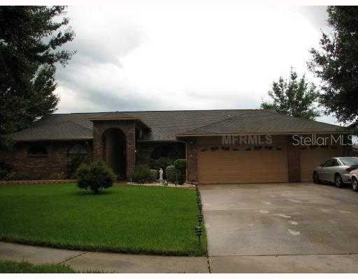 3913 CASTLE KEY LANE VALRICO, FL 33594
