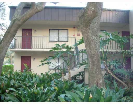 11724 RAINTREE VILLAGE UNIT B TAMPA, FL 33617
