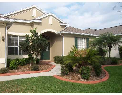 2227 LONGMORE CREEK VALRICO, FL 33594