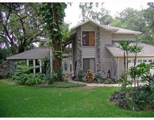 1003 FOXDALE PLACE VALRICO, FL 33594