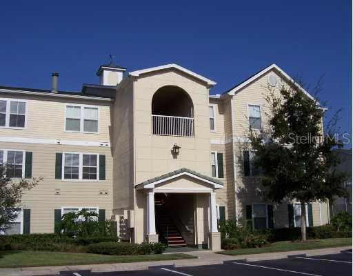18167 BRIDLE CLUB DRIVE UNIT 18167 TAMPA, FL 33647