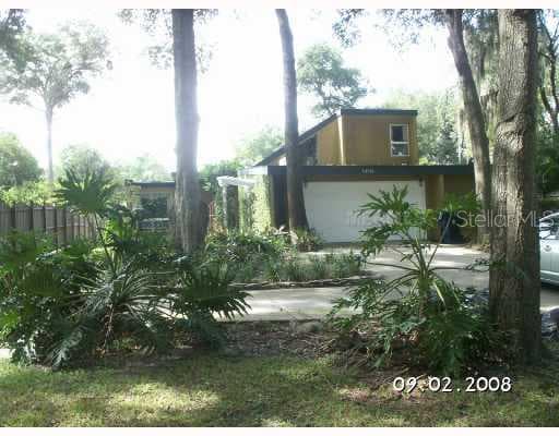 8110 N RIVERSHORE DRIVE TAMPA, FL 33604