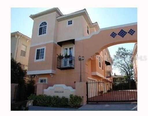 3025 W GROVEWOOD COURT UNIT 6A TAMPA, FL 33629