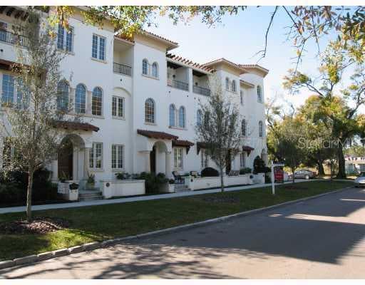 1616 W DE LEON STREET UNIT B TAMPA, FL 33606