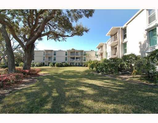 3325 BAYSHORE UNIT E-13 TAMPA, FL 33629