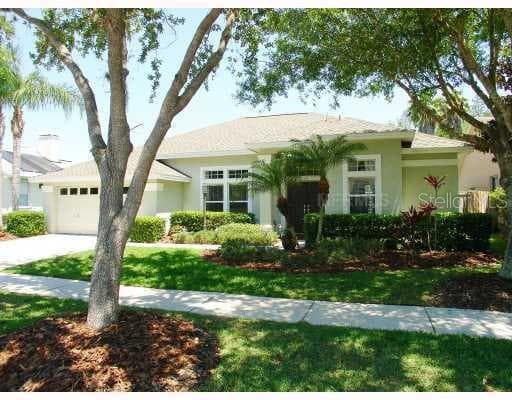 9811 WOODBAY DRIVE TAMPA, FL 33626