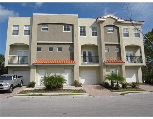 817 100TH AVENUE N UNIT 39 ST PETERSBURG, FL 33702