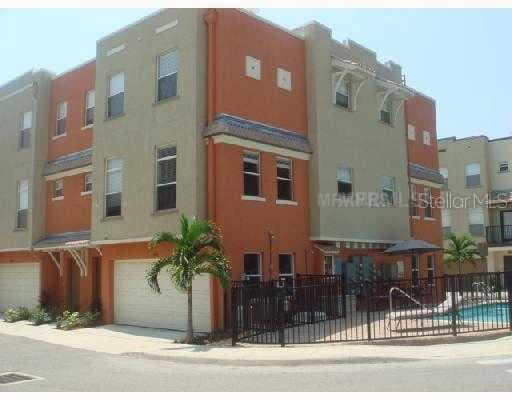 3225 MARCELLUS CIRCLE UNIT 3225 TAMPA, FL 33609