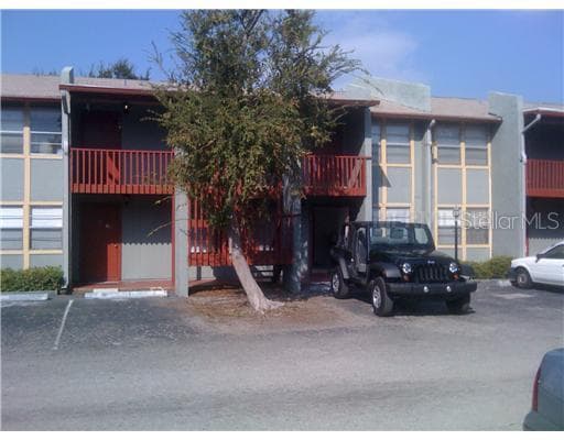 525 S LINCOLN AVENUE UNIT 103 TAMPA, FL 33609