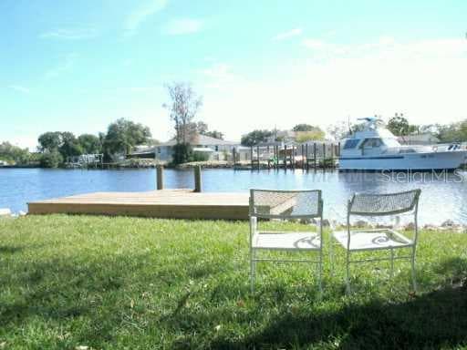 8910 ROCKY CREEK DRIVE TAMPA, FL 33615