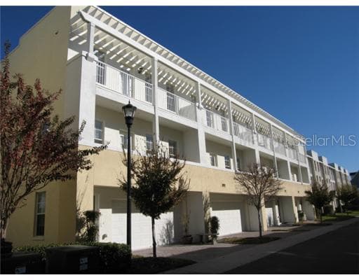 4521 BAY SPRING COURT UNIT 26 TAMPA, FL 33611