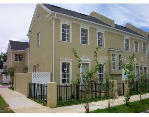 1004 EDISON PARK COURT UNIT 1004
